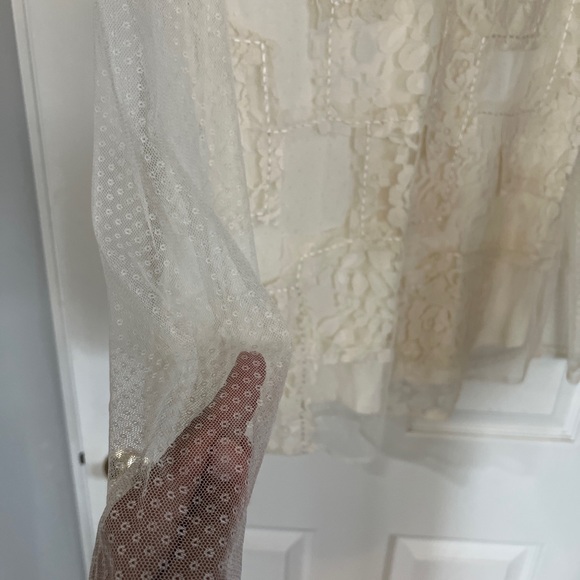 Sundance Top Blouse Medium Ivory Lace Sleeves V-Neck Boho Peasant Patches boho - Picture 2 of 6